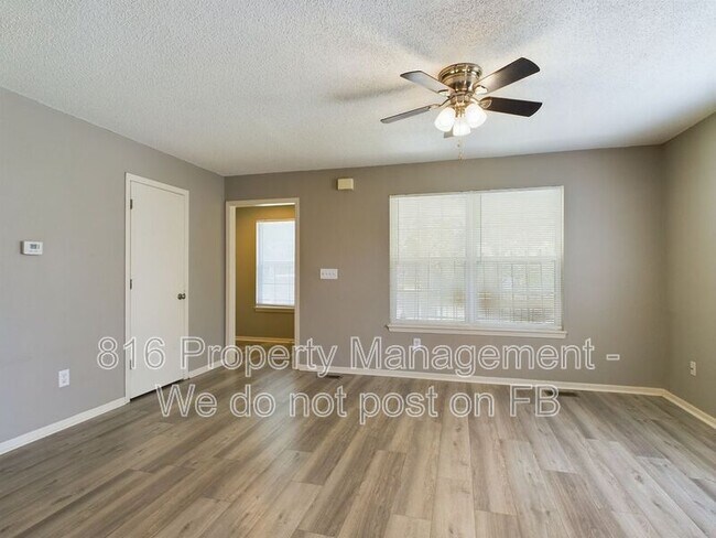 Building Photo - 2314-2316 Monroe Ave