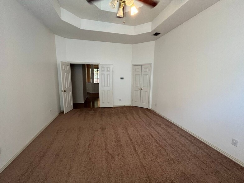 Building Photo - 11017 Knoxville Ln