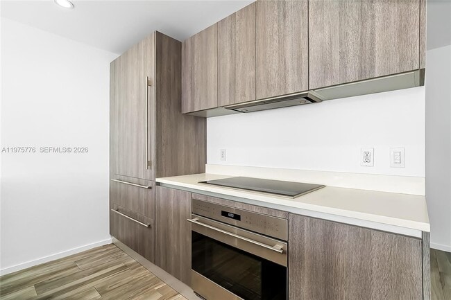 Building Photo - 801 S Miami Ave