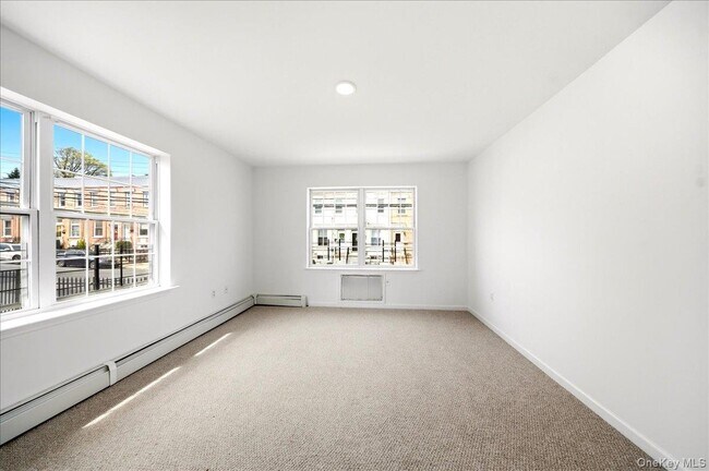 Building Photo - 82 Morningside Ave