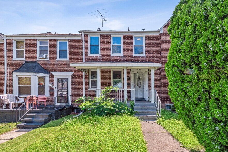Primary Photo - 3420 Erdman Ave