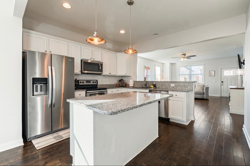 Building Photo - 705 Ellie Dr