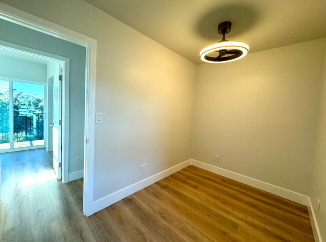 Building Photo - Canyon View Duplex w/ utilities (electric) included