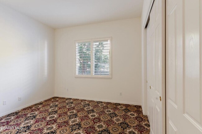 Building Photo - 750 Huntsdale Ct