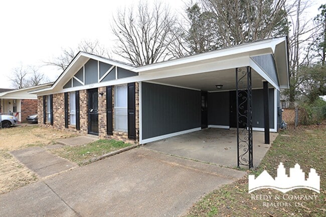 Building Photo - 5387 Cornstalk Cove