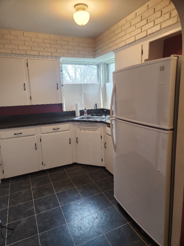 Building Photo - 4353 W 61st St