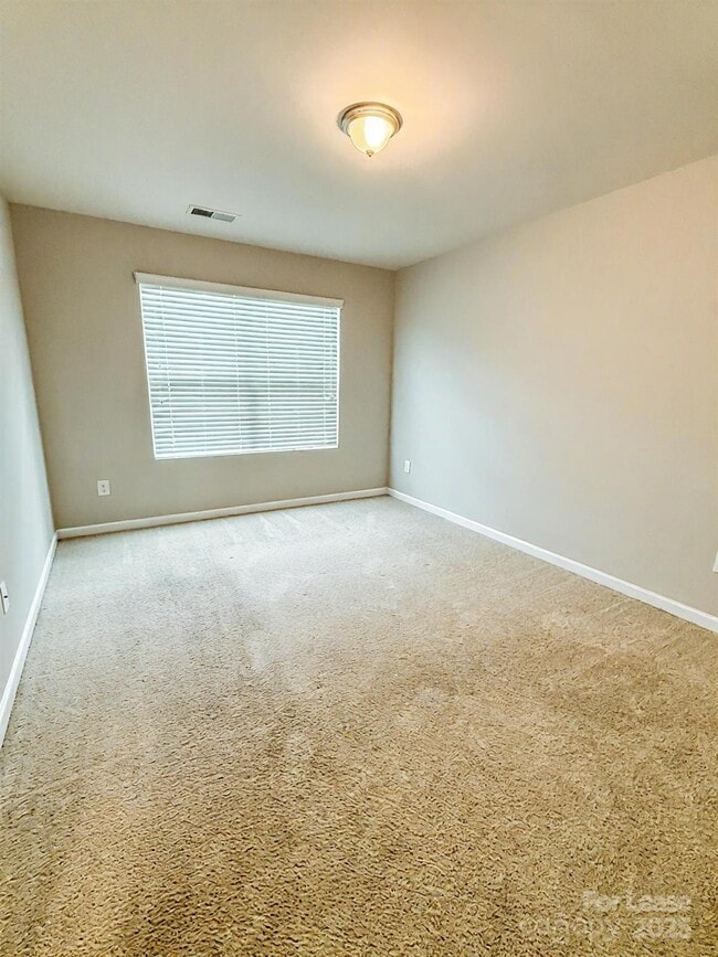 Building Photo - 2752 Sawbridge Ln