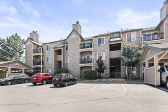 Building Photo - 7489 S Alkire St