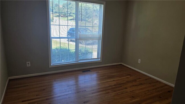 Building Photo - 2994 Hickory Run Cir NW
