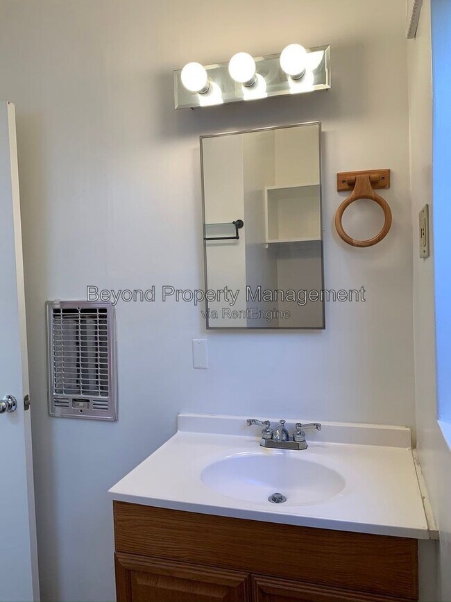 Building Photo - 3628 Florida St