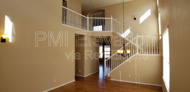 Building Photo - 10740 Windridge Ct