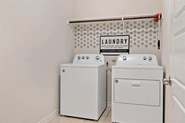 Building Photo - 2617 Franklin Dr