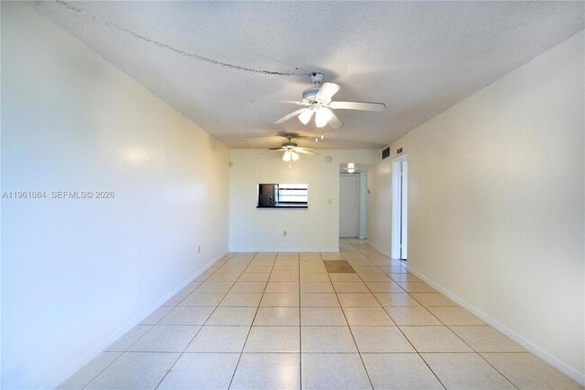 Building Photo - 10855 SW 112th Ave