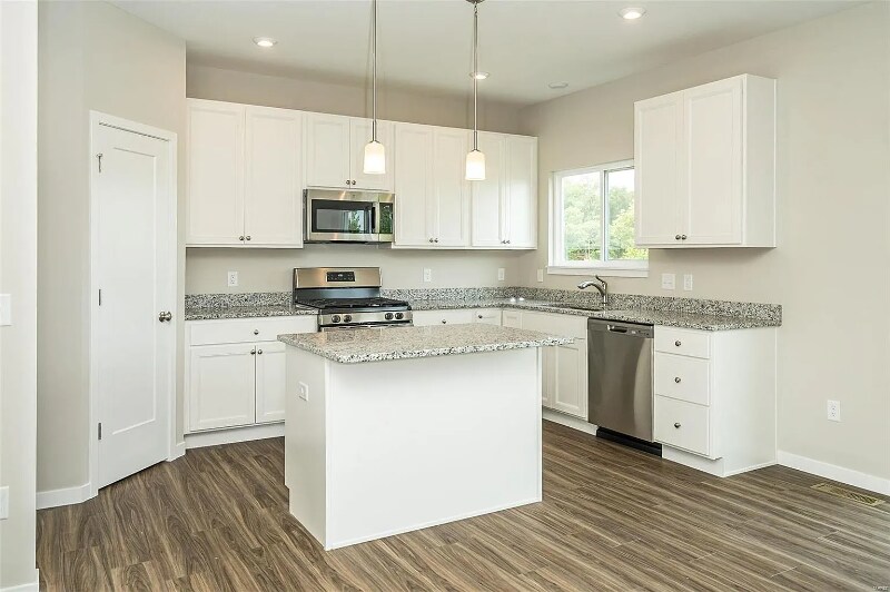 Building Photo - 705 Myatt Dr