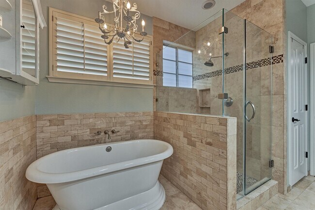 Building Photo - 46 Pinepath Pl