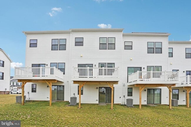 Building Photo - 47 Rosemary Wy