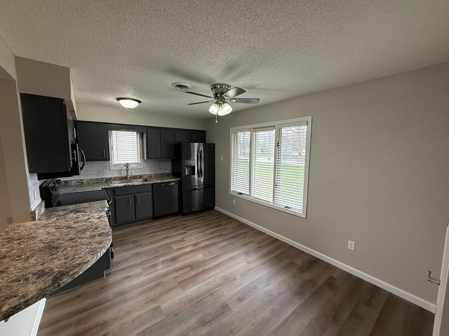 Building Photo - 6328 Neighbor Dr