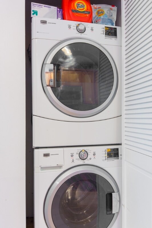 Building Photo - 396 Dean St