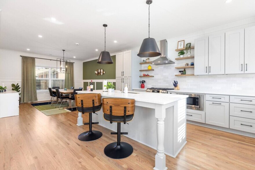 Building Photo - 806 Colorado Ave