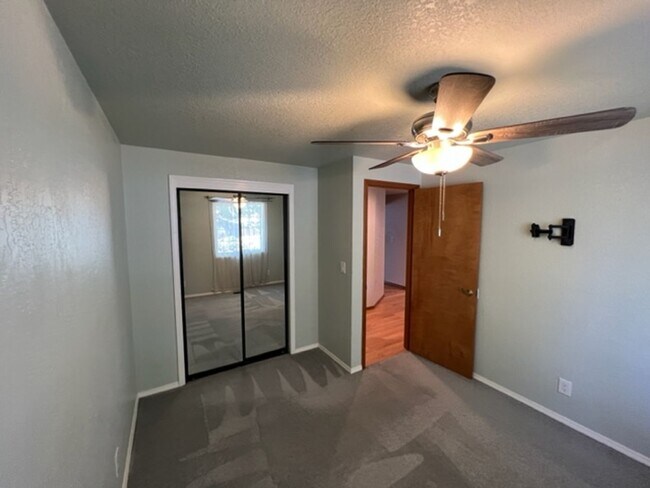 Building Photo - SINGLE LEVEL HOME W/ MANICURED YARD WITH  ...