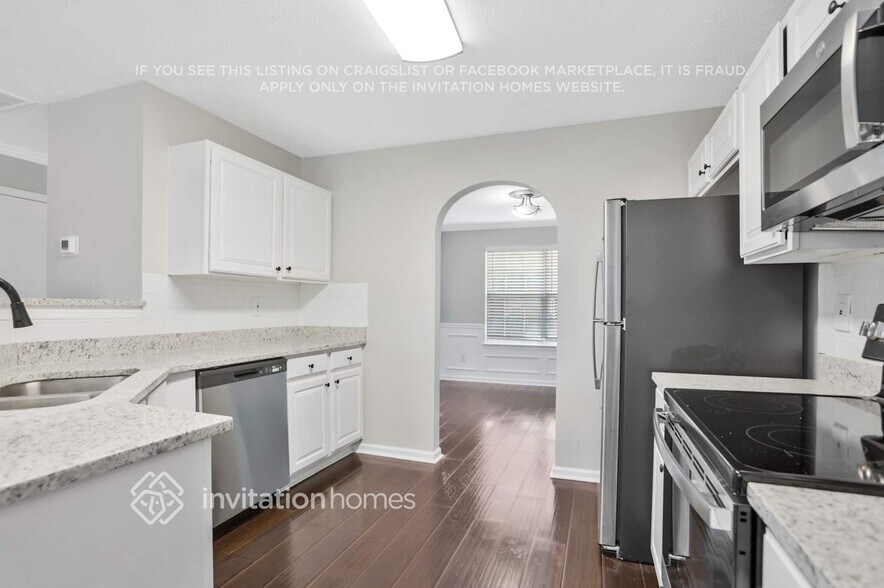 Building Photo - 3780 Georgia Dr