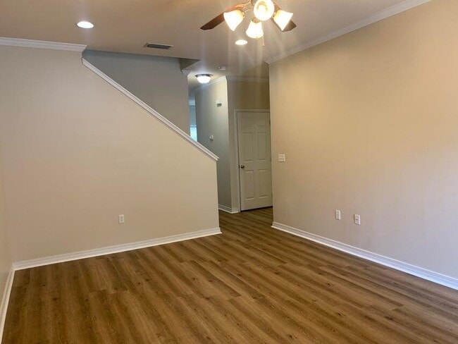 Building Photo - 1467 Bentley Cir