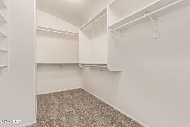 Building Photo - 2432 W Blue Sky Dr