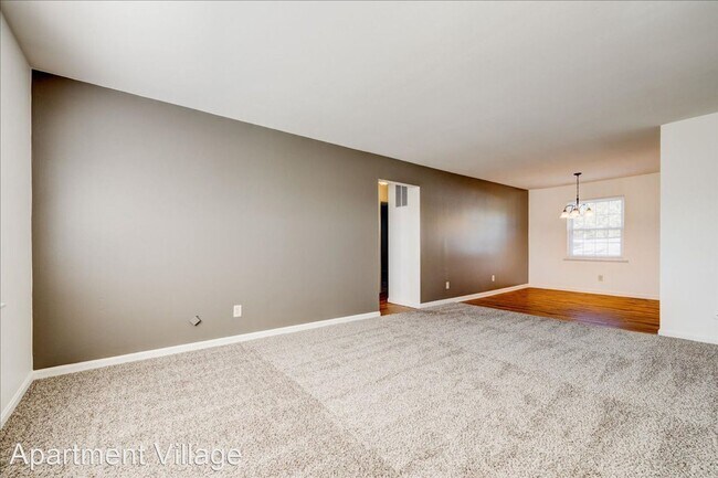 Building Photo - 2 br, 1 bath House - 2910 Ravenswood Dr