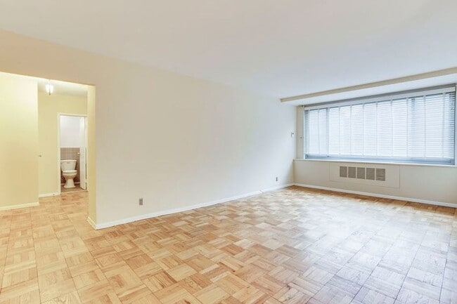 Building Photo - 4200 Cathedral Ave NW