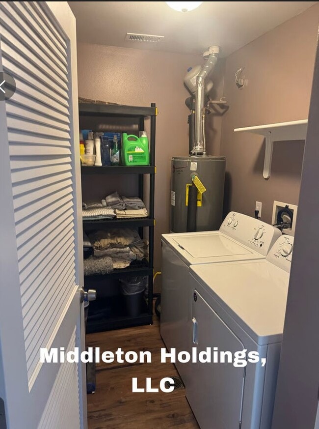 Building Photo - Condo for Rent in Battlement Mesa