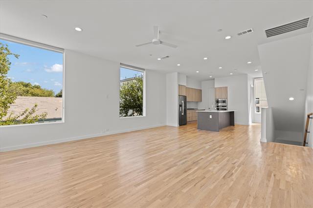 Building Photo - 4210 Delano Pl