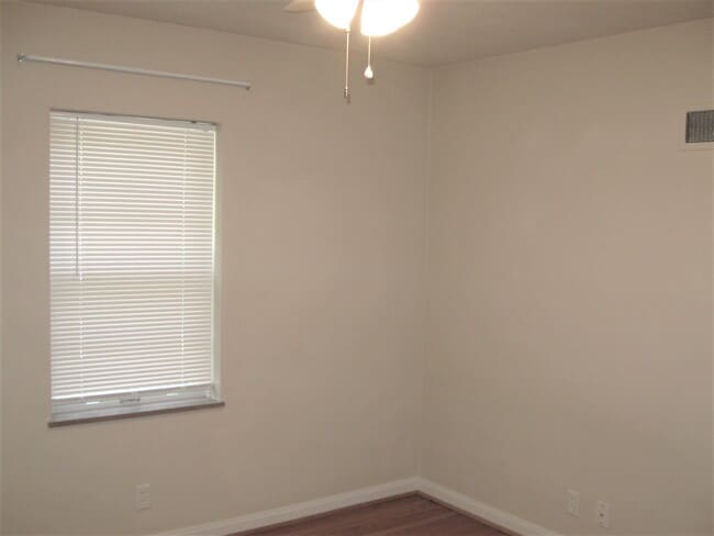 Building Photo - 9254 Sappington Rd