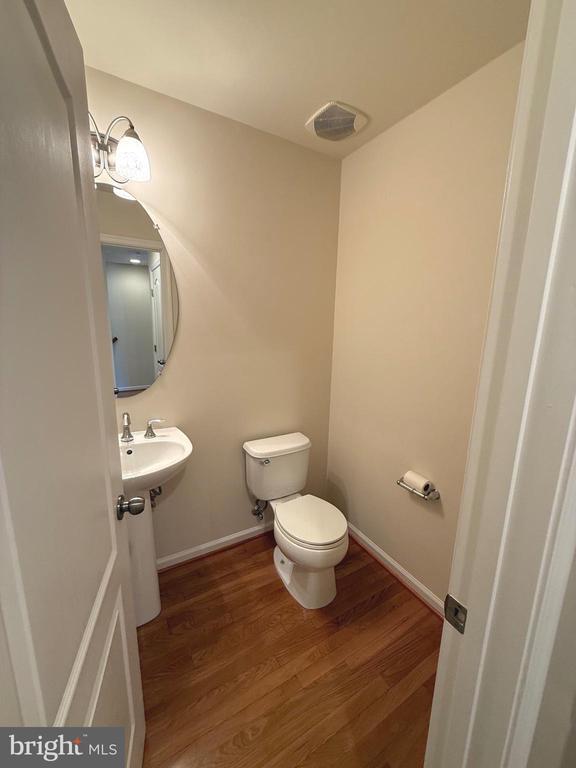 Building Photo - 2932 Truffle Oak Place