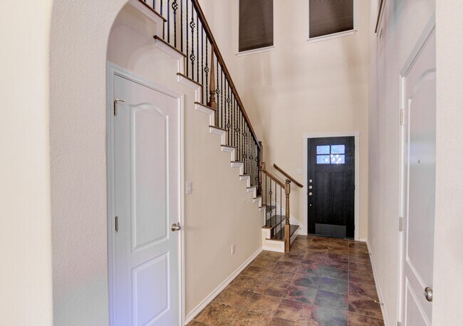 Building Photo - Gorgeous Rancho Alto 5/3 is Move in Ready!