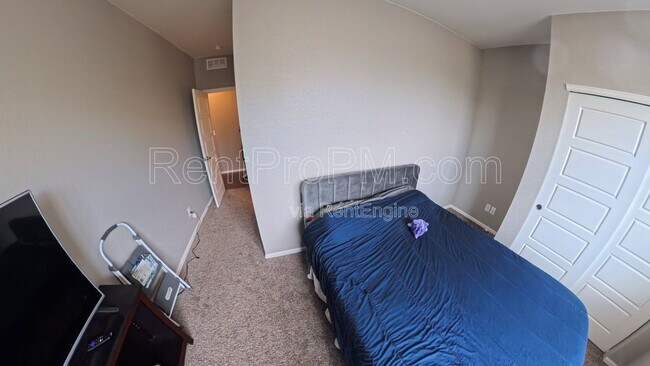 Building Photo - 6152 Gannet Dr