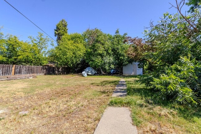 Building Photo - 1842 Princeton Ave