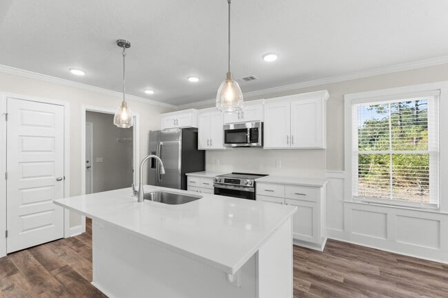 Building Photo - Latitude 32