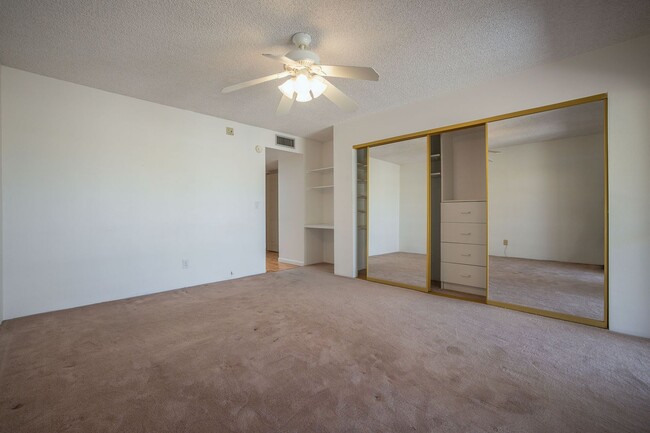 Building Photo - SUMMER MOVE IN INCENTIVE!! East-2 bedroom/...