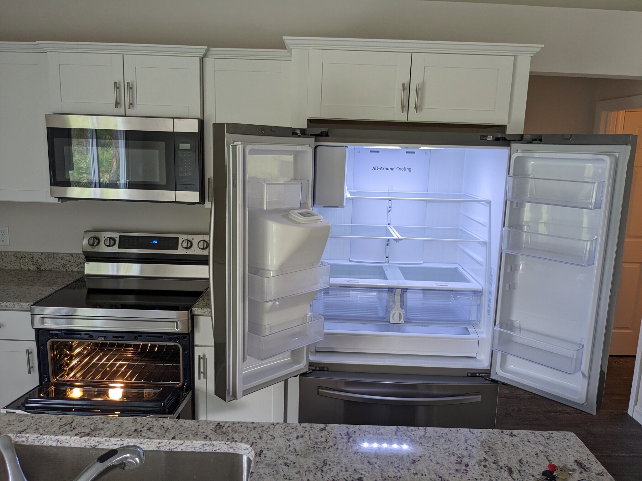 Building Photo - 5900 Cazler Ave