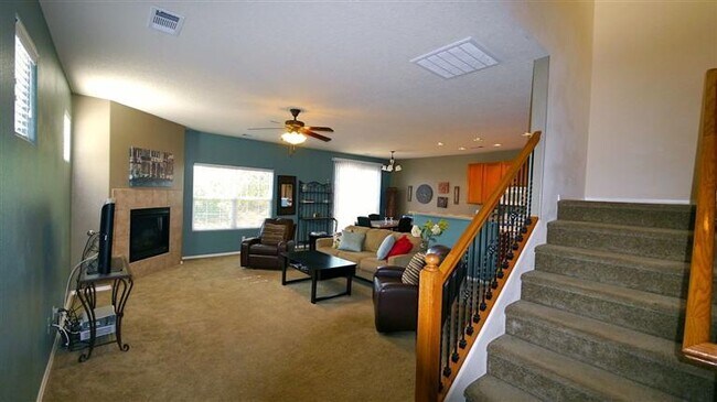 Building Photo - 12504 Woodland Ave NE