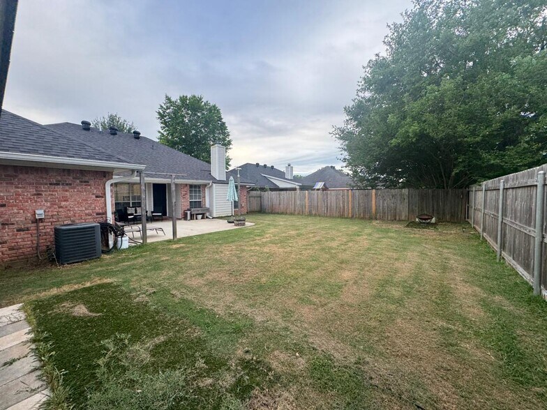 Building Photo - 5307 Meadowsweet Cir