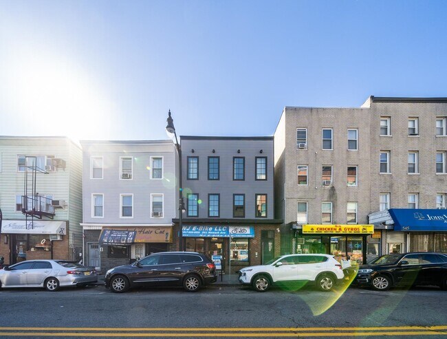 Building Photo - 541 Newark Ave