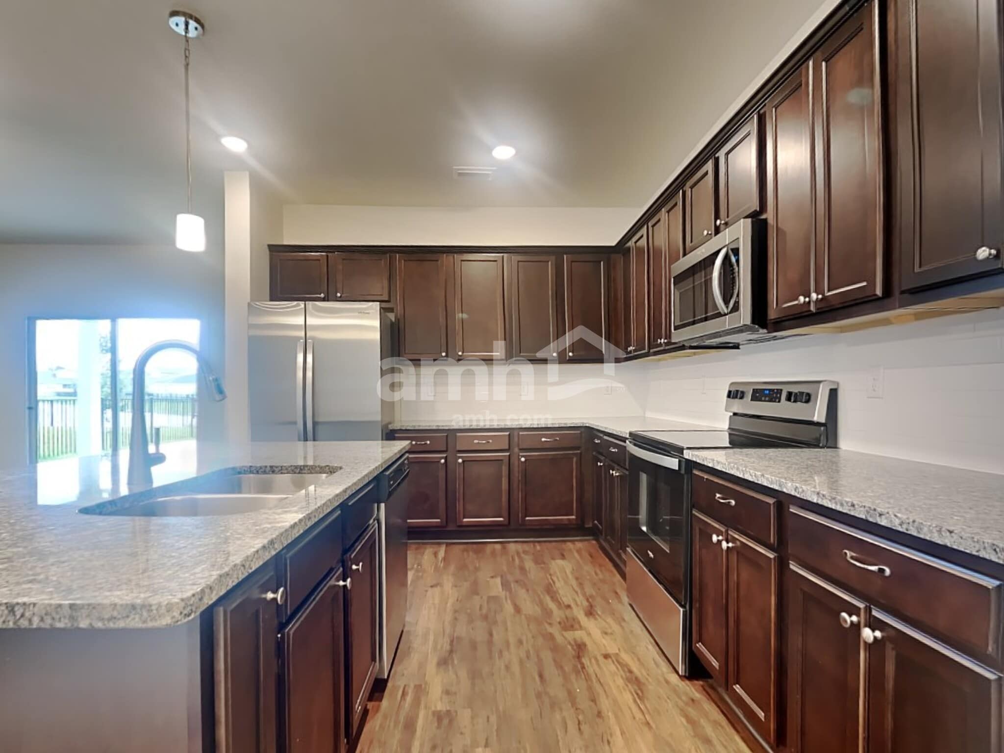Building Photo - 264 Banyan Frst Dr
