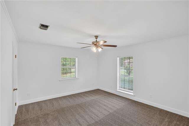 Building Photo - 401 Starling Dr