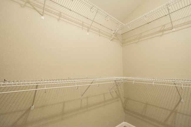 Building Photo - 6342 Applewood Forest Dr