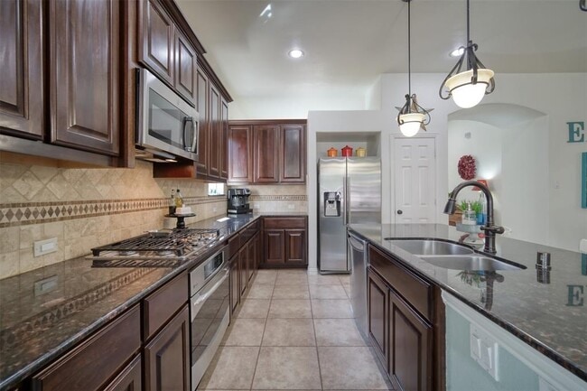 Building Photo - 203 N Vershire Cir