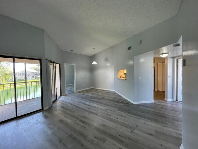 Building Photo - 1149 Independence Trail