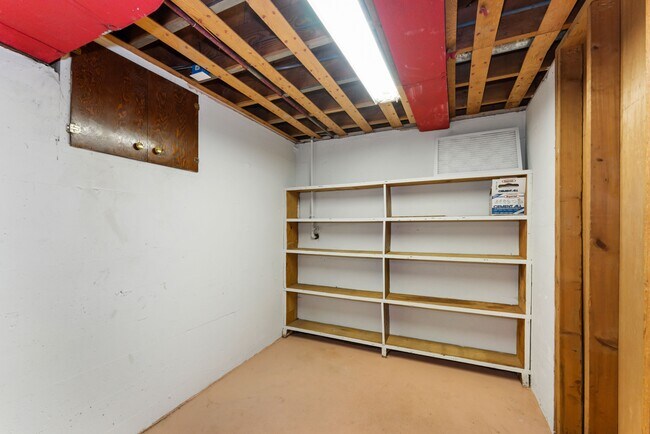 Building Photo - 1679 S 54th St