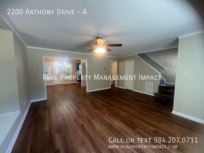 Building Photo - 2200 Anthony Dr