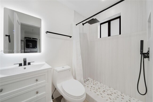 Building Photo - 3101 SW 106th Ave